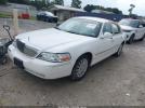 Lincoln Towncar Executive Image 2