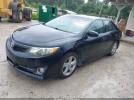 Toyota Camry Se Image 8