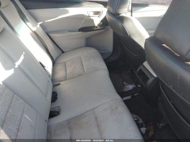 Toyota Camry Se Image 4