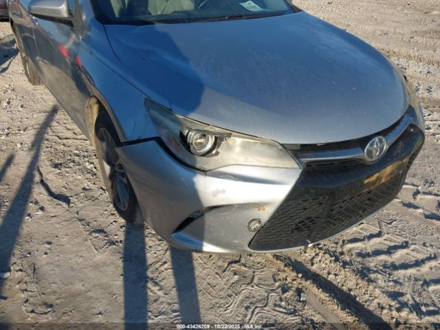 Toyota Camry Se Image 17