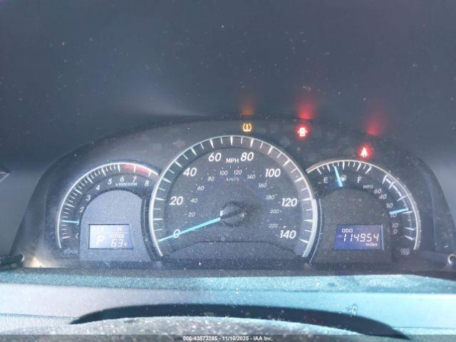 Toyota Camry Xle V6 Image 6