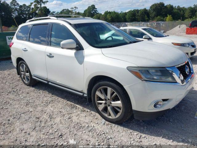  Salvage Nissan Pathfinder