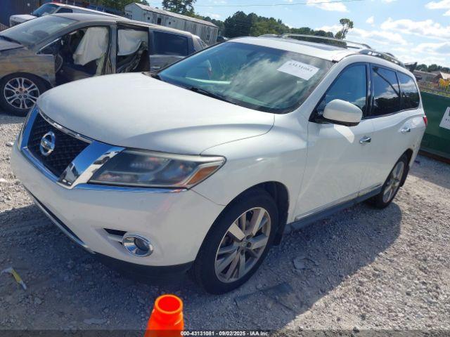 Nissan Pathfinder Platinum Image 7