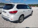 Nissan Pathfinder Platinum Image 5