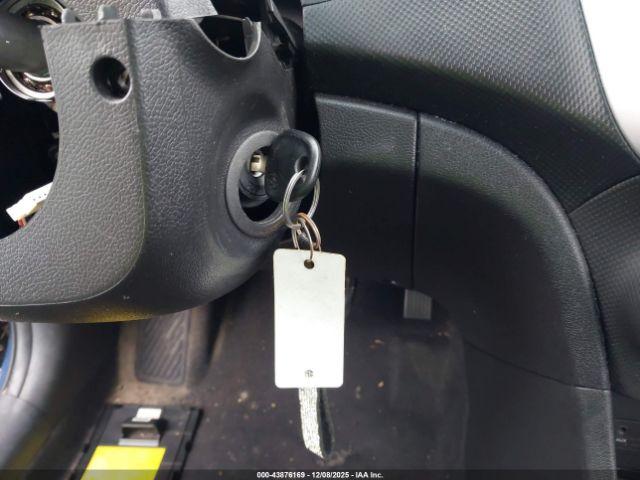 Hyundai ACCENT Se Image 4