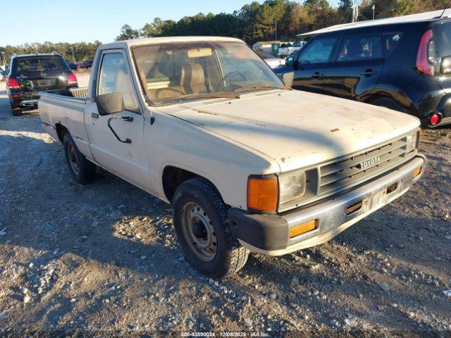  Salvage Toyota Pickup
