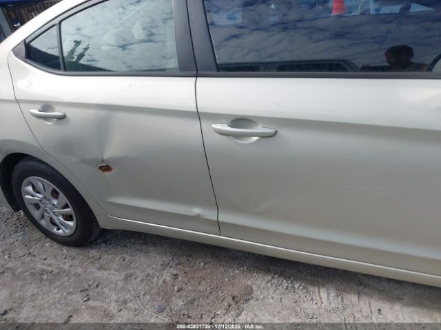 Hyundai ELANTRA Se Image 8