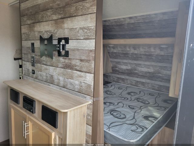 Catalina Summit Image 2