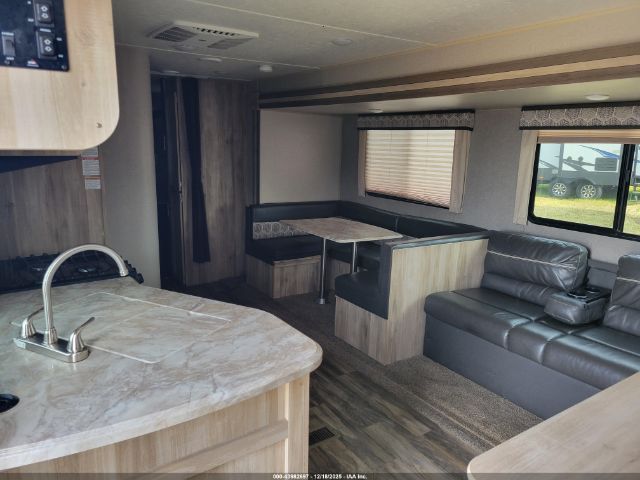 Catalina Summit Image 11