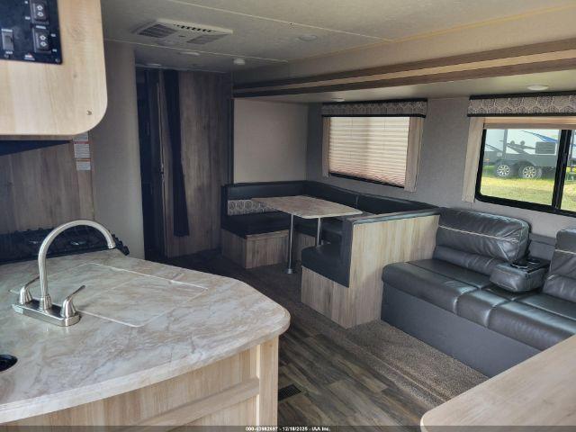 Catalina Summit Image 11