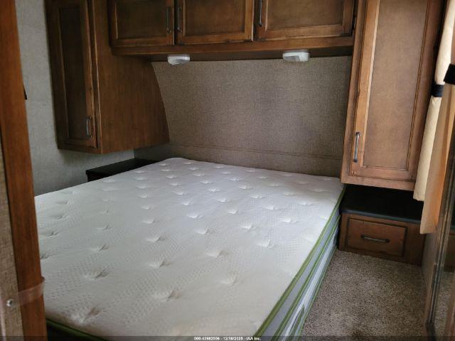 Keystone Carbon Image 9