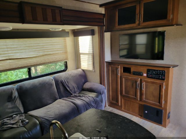 Keystone Carbon Image 7