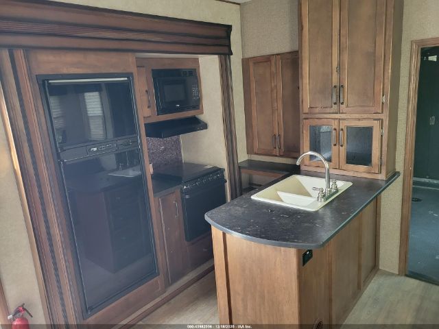 Keystone Carbon Image 11