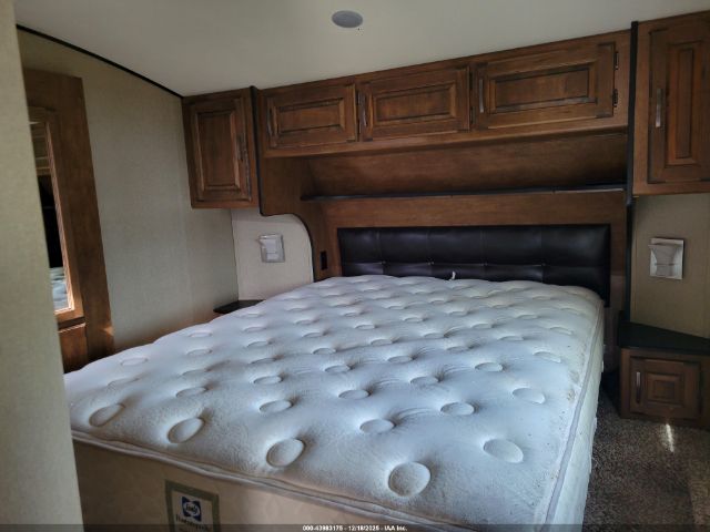 Grand Design Reflection Image 10