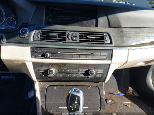 BMW 5 Series Image 3