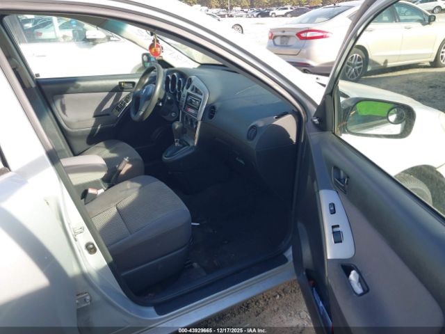 Toyota Matrix Image 3