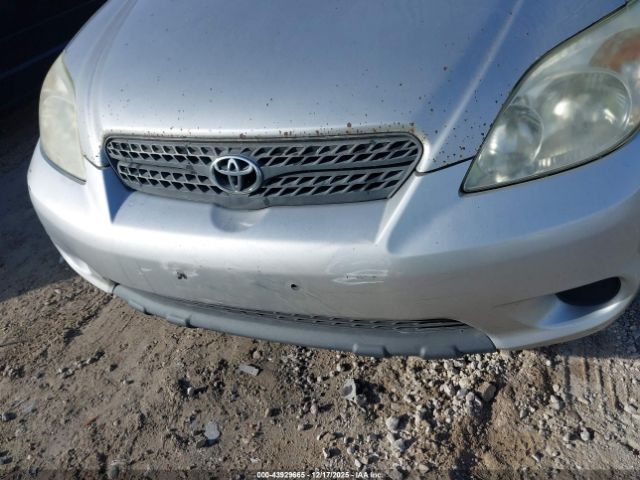 Toyota Matrix Image 7