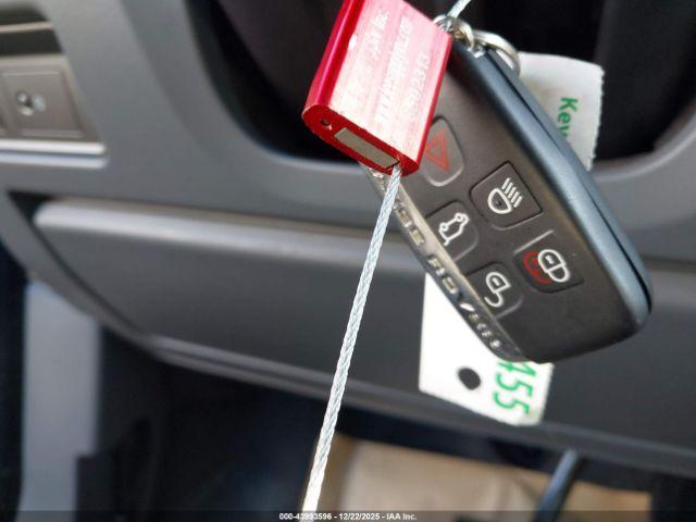 Land Rover Range Rover Evoque Image 13