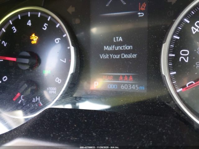 Toyota RAV4 Xle Premium Image 12