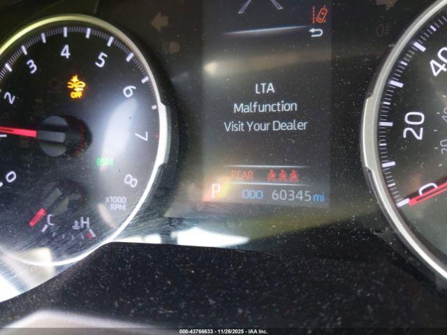 Toyota RAV4 Xle Premium Image 12