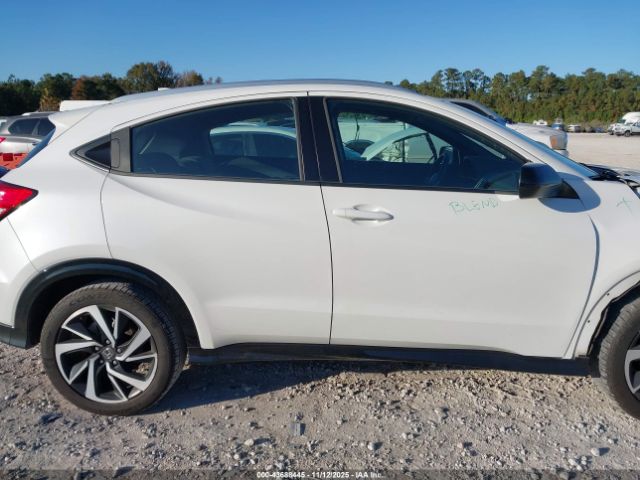 Honda HR-V Awd Sport Image 2