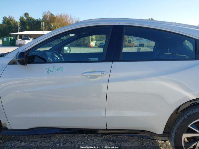 Honda HR-V Awd Sport Image 8