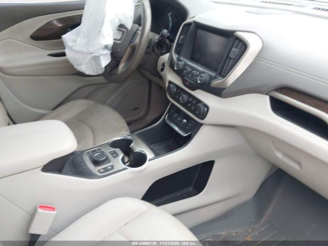 GMC Terrain Denali Image 15