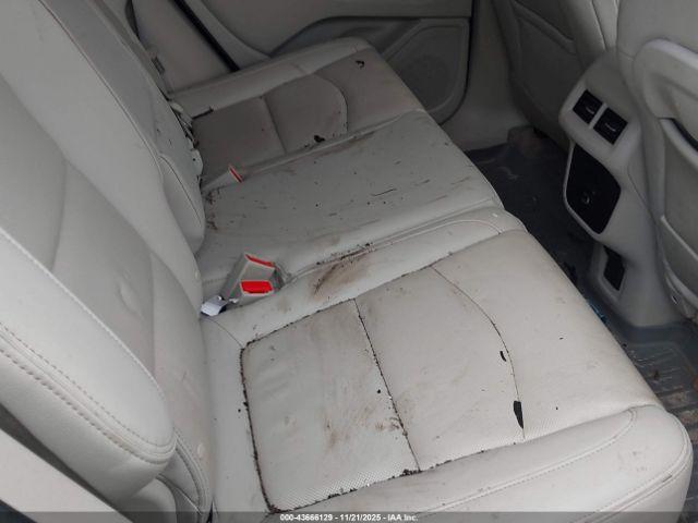 GMC Terrain Denali Image 9