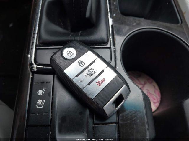 Kia Optima Ex Image 14