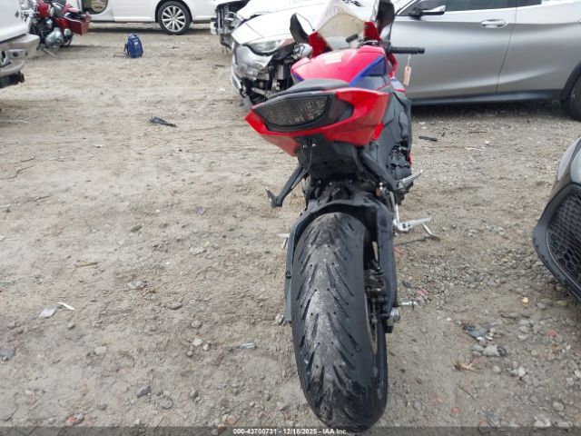 Honda Cbr1000 Rr Image 6