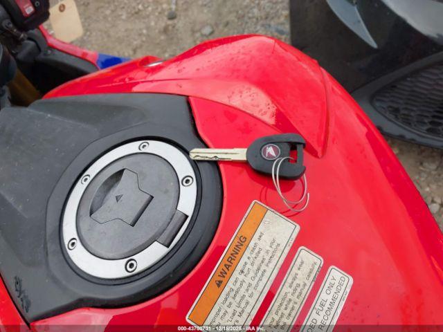 Honda Cbr1000 Rr Image 9