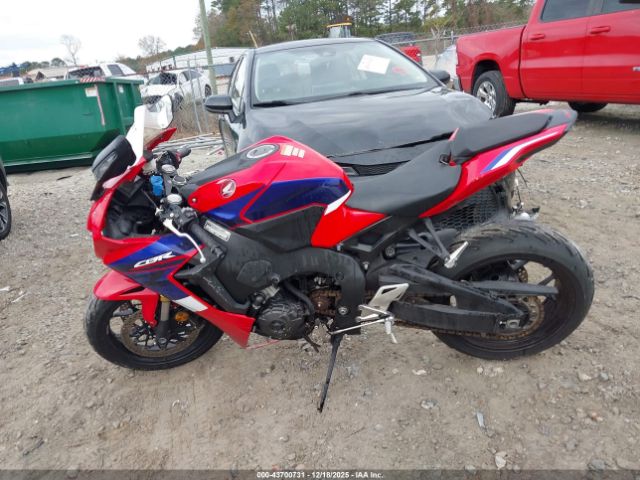 Honda Cbr1000 Rr Image 8