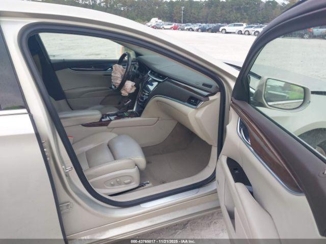 Cadillac XTS Luxury Image 3