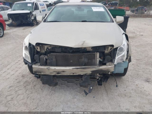 Cadillac XTS Luxury Image 11