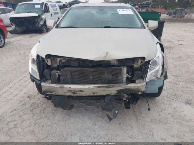 Cadillac XTS Luxury Image 11