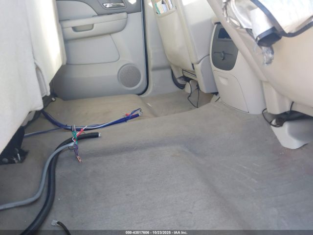 Chevrolet Silverado 2500 Ltz Image 15