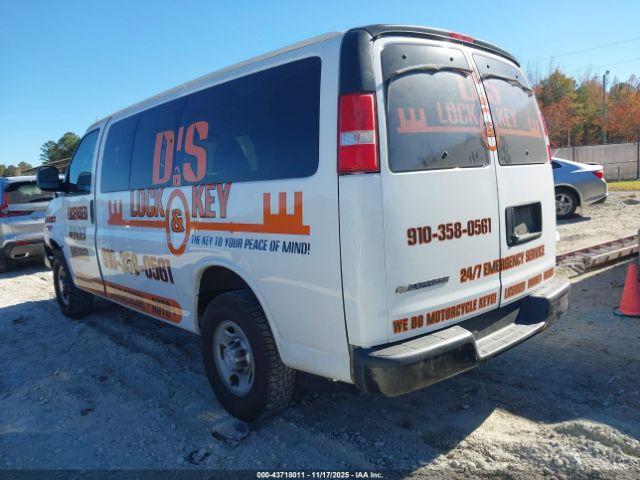 Chevrolet Express Work Van Image 13