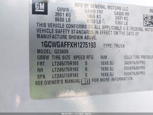 Chevrolet Express Work Van Image 4