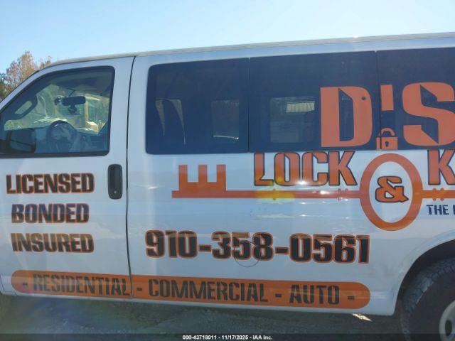 Chevrolet Express Work Van Image 11