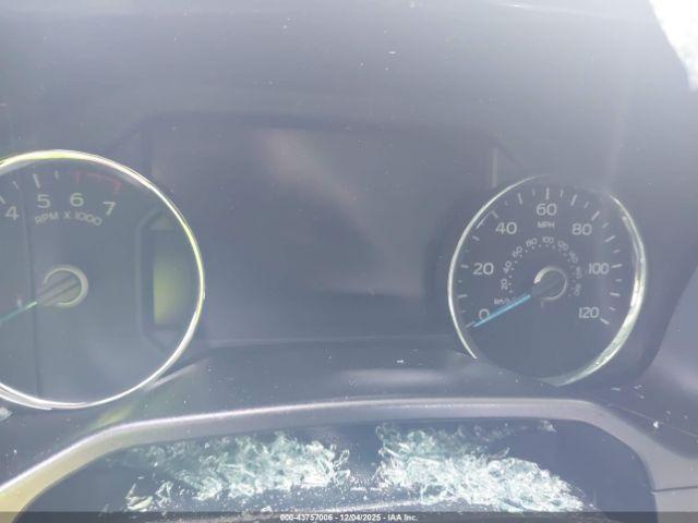 Ford F-150 Platinum Image 10