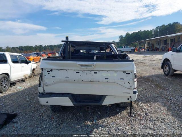 Ford F-150 Platinum Image 14