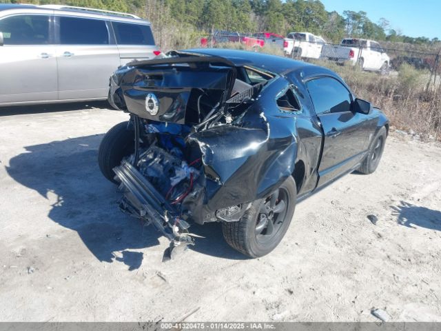 Ford Mustang Image 8