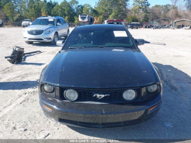 Ford Mustang Image 11