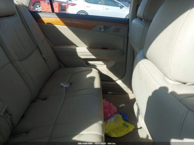 Toyota Avalon Xls Image 8