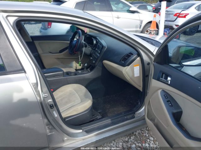 Kia Optima Ex Image 8