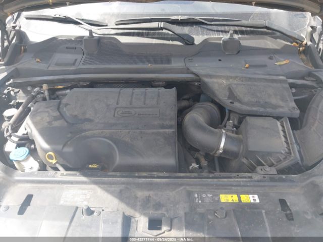 Land Rover Discovery Image 2