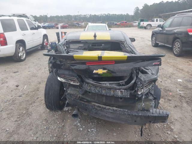 Chevrolet Camaro 2lt Image 9