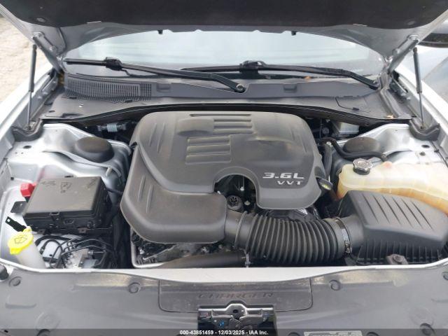 Dodge Charger Sxt Image 12