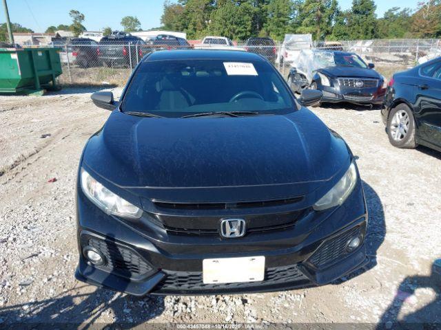 Honda Civic Sport Image 11