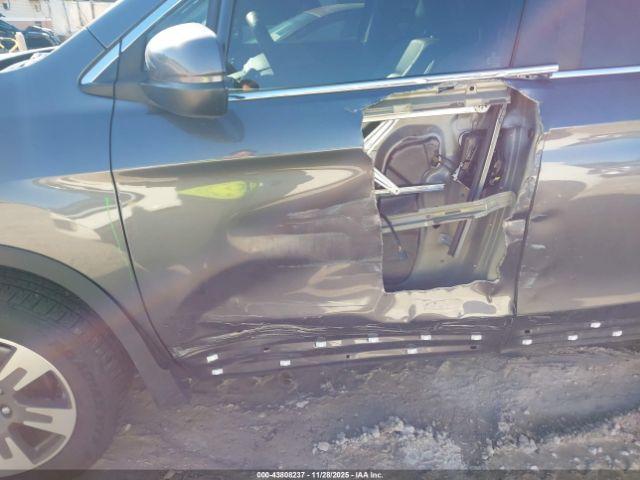 Honda Ridgeline Rtl Image 15